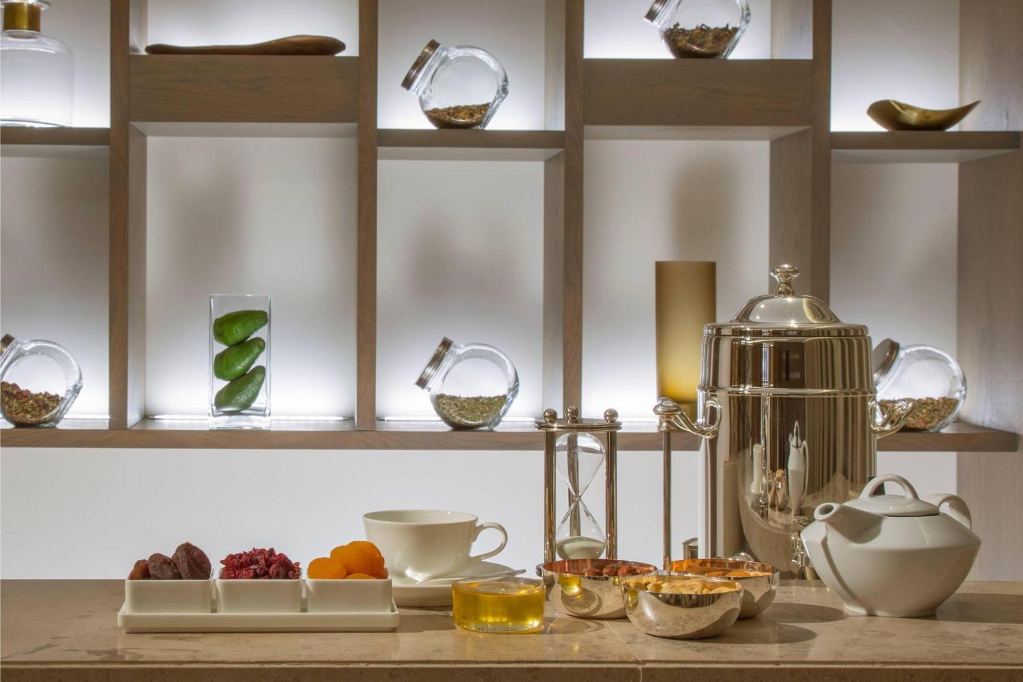 The St. Regis Astana Exterior foto Tea at the Mandarin Oriental, Munich