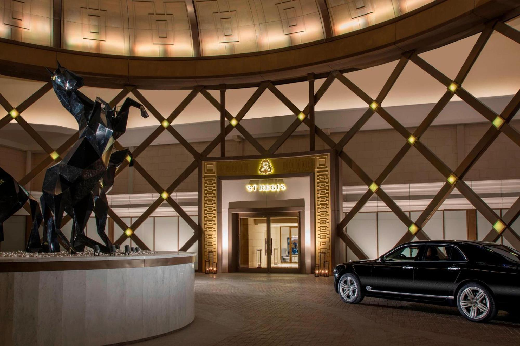 The St. Regis Astana Exterior foto Entrance to the St Regis Istanbul