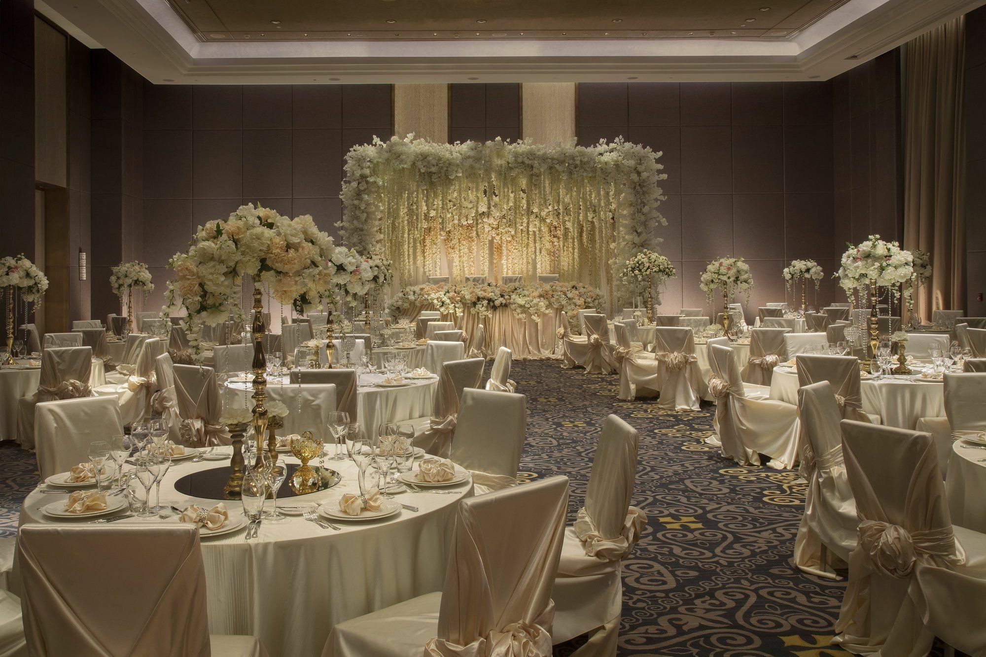 The St. Regis Astana Exterior foto Wedding reception at The Westin, Singapore